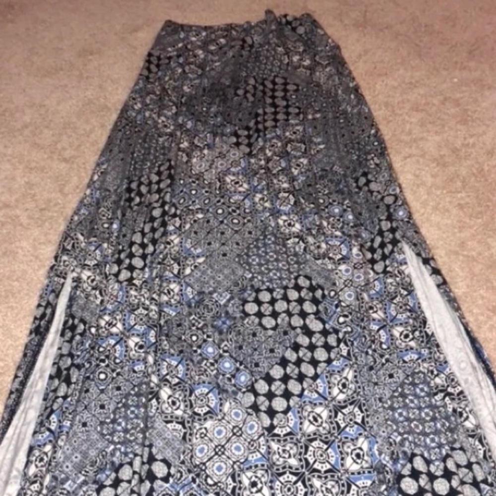 Maxi skirt